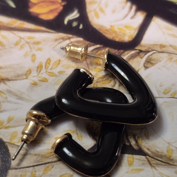 Black and Gold Geometric Enemal  Earrings with Smooth Finish - Picture 4 of 4